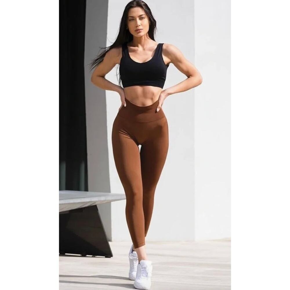 OQQ Seamless High Waist Brown Yoga Leggings Scrunch Activewear Pants Size Small
